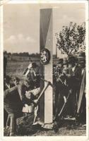 1938 Ipolyság, Sahy; bevonulás, A csehszlovák köztársaság oszlopának ledöntése. / entry of the Hungarian troops, crushing the column of the Czechoslovak Republic. + "1938 Az Első Visszatért Magyar Város" So. Stpl (EK)