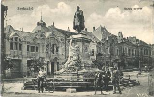 1917 Szekszárd, Garay szobor, Bondy Lipót üzlete, fiú kerékpárral (EK)