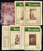 Vegyes angol és ausztrál cserkész folyóirat tétel, 7 db:  The Victorian Scout 1937. May, Sept., 1940. Feb.; The Scouter 1930. Jan.-March. Változó állapotban, a The Scouterek sérültek, szakadozottak.