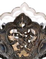 Neobarokk ezüst (Ag.) kosár eredeti csiszolt üvegbetéttel, jelzett, m:26 cm, nettó: 200 g