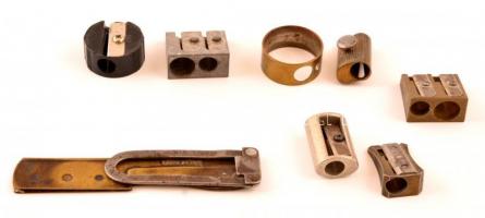 cca 1900-1940 Ceruza hegyező gyűjtemény. 16 db, mind különféle, jelzettek