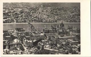 Budapest - 3 db modern képeslap: látképek a Kossuth híddal / 3 modern town-view postcards