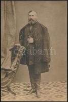 cca 1900-1920 Ismeretlen férfi díszmagyarban, 23×15 cm
