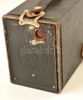 cca 1920 Kodak Eastman Brownie No.2 A Model B (Kanada) box fényképezőgép, működő, kopottas állapotba...