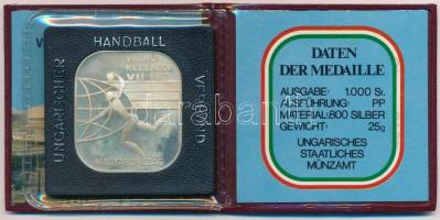 1982. "VIII. Női Kézilabda VB - Magyarország" Ag emlékérem eredeti tokban tanúsítvánnyal (...