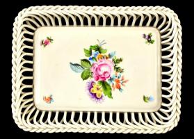 Herendi rózsa mintás áttört tálca, kézzel festett, jelzett, apró kopásnyomokkal, 21×16 cm