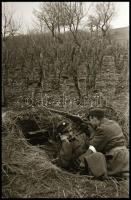 cca 1952 Fegyveres katonák és civilek kiképzése, gyakorlatozása, 12 db vintage negatív Kotnyek Antal...