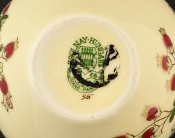 Zsolnay csipkebogyó mintás kis váza, kézzel festett, jelzett, máz alatti apró hajszál repedésekkel, ...