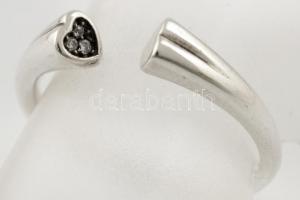 Ezüst(Ag) gyűrű, Pandora jelzéssel, méret: 52, bruttó: 2,2 g