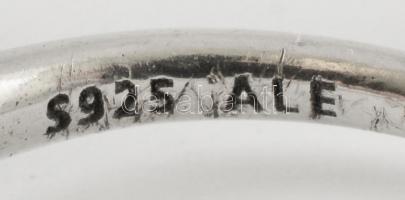 Ezüst(Ag) gyűrű, Pandora jelzéssel, méret: 52, bruttó: 2,2 g