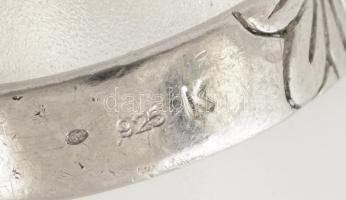 Ezüst(Ag) virágmintás gyűrű, jelzett, méret: 51, nettó: 3,8 g