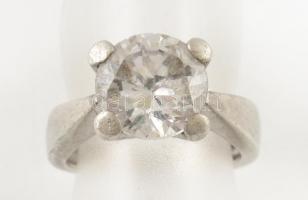 Ezüst(Ag) soliter gyűrű, jelzett, kis deformációval, méret: 49, bruttó: 5,4 g