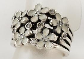 Ezüst(Ag) virágos medál, jelzett, méret: 53, bruttó: 7,3 g