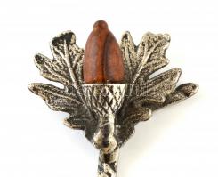 Makkos fém dísz, h: 15,5 cm