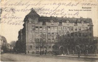 1916 Budapest VIII. Mária Terézia téri Hadikórház (ma Horváth Mihály tér), villamos. Neuer Márton kiadása (EK)