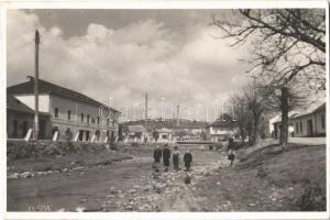 1941 Jászó, Jászóvár, Jasov; utca, üzletek. Schwartz László kiadása / street view, shops (EK)