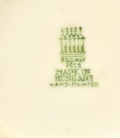 Zsolnay fehér mázas porcelán váza, jelzett, hibátlan, m: 20 cm