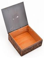 Vörösréz díszdoboz, fa betéttel, 15×15×6,5 cm