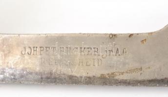 cca 1940 Remscheid, Joh. Pet. Becker jr. AG. korcsolyapár, 28x4 cm