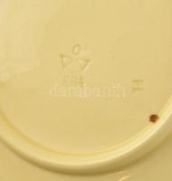 Körmöcbányai szecessziós fali tál, mázas kerámia, részben kézzel festett, jelzett, a tálon kis méret...