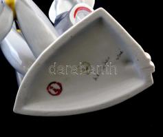 Drasche Don Quijote, kézzel festett, apró kopásnyomokkal, jelzett, m:20 cm, 18×10 cm