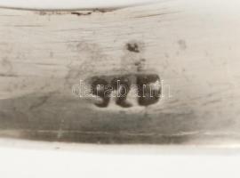 Ezüst(Ag) fekete köves gyűrű, jelzett, méret: 49, bruttó: 6,7 g