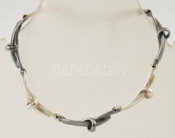 Ezüst(Ag) ívelt glídes karkötő, jelzett, h: 18-21 cm, nettó: 13,9 g