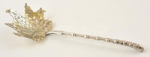 Ezüst(Ag) áttört leveles díszkanál, jelzett, h: 14,5 cm, nettó: 22,8 g