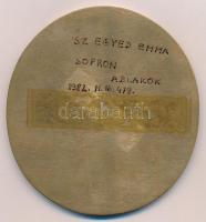 Sz. Egyed Emma (1935-2016) ~1982. "Sopron - Ablakok" egyoldalas Br plakett (94mm) T:2