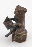 Olvasó kutya, bronz figura, jelzett, m: 3 cm