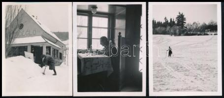 cca 1938 Budapest, síelők a Normafa környékén, a fogaskerekű végállomása, 12 db fotó, 4,5×6 cm