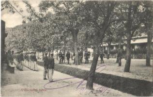 1907 Piliscsaba, tábor, K.u.K. katonák sorakozója. Rigócz József kiadása
