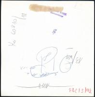 Lottó, 2 db sajtófotó, 18×17 és 22×17 cm