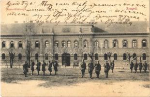 1907 Szeged, Honvéd laktanya, katonák. Grünwald Hermann kiadása (EK)