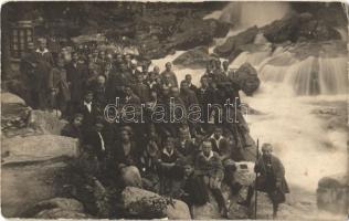 1924 Tátra, Magas Tátra, Vysoké Tatry; kirándulók a tarpataki vízesésnél / Studená dolina vodopád / hikers near the waterfall. photo