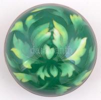 Többrétegű üveg ékszertartó dobozka, fém peremmel, kis kopásnyomokkal, jelzett, d: 10,5 cm, m: 7 cm