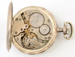 Ezüst zsebóra, szép számlappal, működő állapotban, jelzett d:5 cm