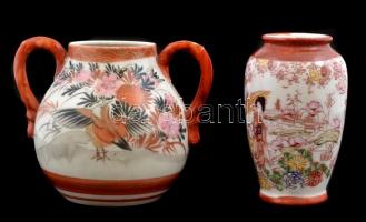 2 db kínai porcelán vázácska, egyik fedele hiányzik, kopásnyomokkal, m: 9,5 cm