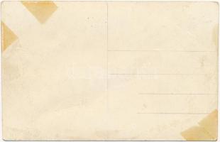 Érsekújvár, Nové Zámky; Kossuth Lajos tér. Conlegner J. és fia No. 5687. / square, floral litho (r)