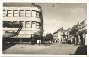 1938 Érsekújvár, Nové Zámky; utca, Bata, A Szolgálatkészség háza, Krenek, Teutsch és Blau üzlete  / Stefánikova ulica, Dom Sluzby / street, shops + "1938 Érsekújvár visszatért" So. Stpl