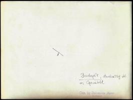 Reismann János (1905-1976): Budapest, Vörösmarty tér, pecséttel jelzett, feliratozott fotó, 18×24 cm