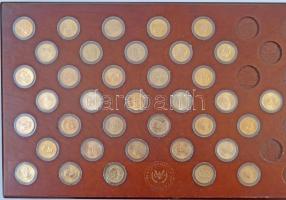 Amerikai Egyesült Államok 2007-2011. 1$ (37xklf) Elnökök sorozat, néhány hiányzó darabbal, eredeti fa éremtartó dobozban T:1-,2  USA 2007-2011. 1 Dollar (37xdiff) Presidents series, some coins are missing, in original wood case C:AU,XF
