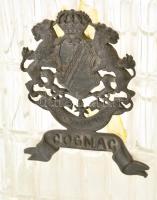 Whisky és konyak tárolására szolgálat üvegpalack, 2 db, fa tartóban, jó állapotban, 30×28 cm