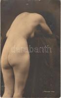 Erotic nude lady. J. Mandel phot. (pinhole)
