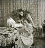 1956 Privát felvételek (nem a forr. eseményekről!), 43 db vintage NEGATÍV, a tároló tasakokon felira...