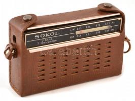 Régi Sokol rádió, eredeti tokjában, nem kipróbált, 15,5x9,5x3,5 cm