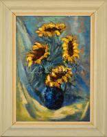 Holló László (1887-1976): Csendélet virágokkal, olaj, vászon, jelzett, keretben, 67x47 cm