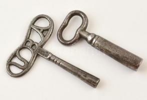 2 db régi felhúzó kulcs (óra), h:7-7,5 cm