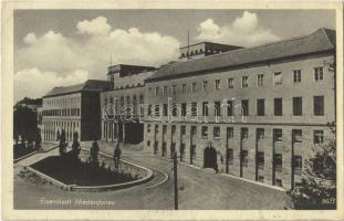 Kismarton, Eisenstadt; Landhaus / Tartományi parlament, kastély / state government, castle. Fotograf Josef Eppich (EK)