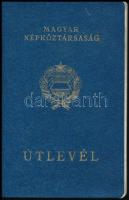 1975 Magyar útlevél, francia, svájci, olasz bélyegzésekkel